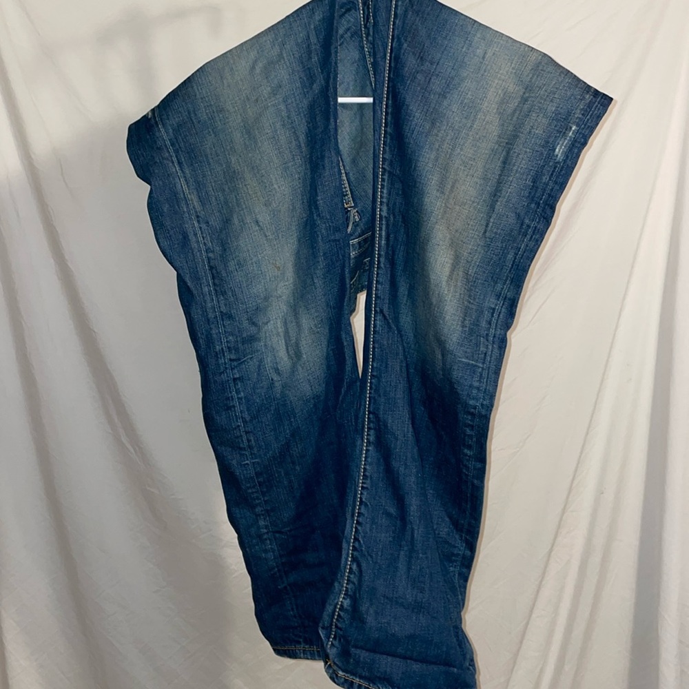 Guess - Picture 3 of 12